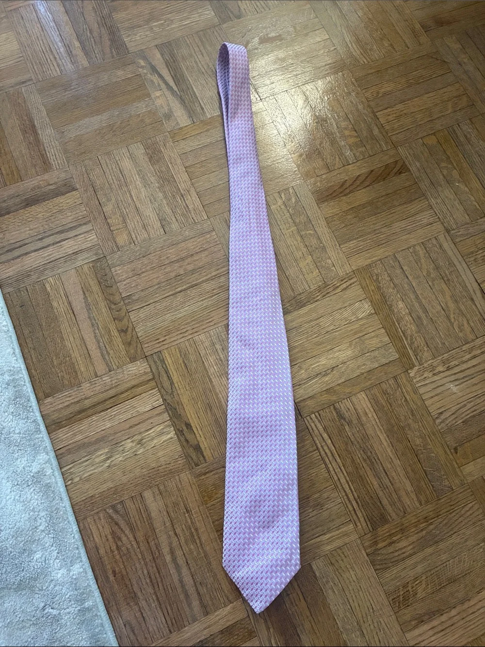 Salvatore Ferragamo Men's Pink Patterned Tie